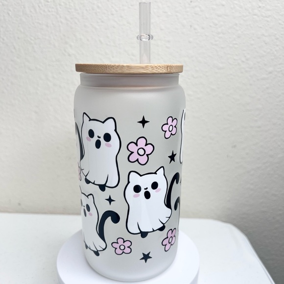 ⭐️ Cat Ghost with Flowers and Stars Handmade Libbey Glass Cup - Picture 4 of 5